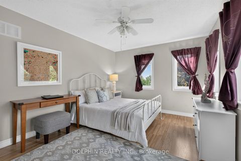 Photo 27 at 735 Foxcroft Boulevard, Wyndham, Newmarket