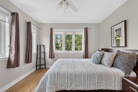 Photo 39 at 735 Foxcroft Boulevard, Wyndham, Newmarket