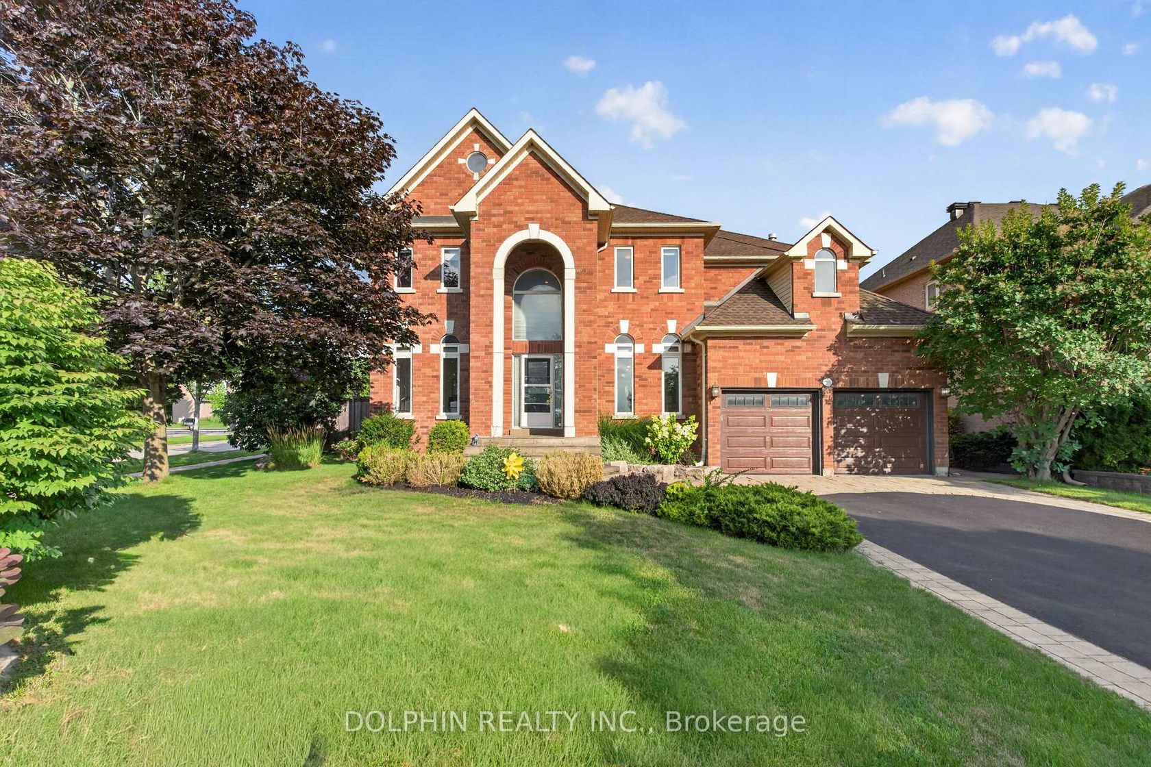 735 Foxcroft Boulevard, Wyndham, Newmarket photo number 2