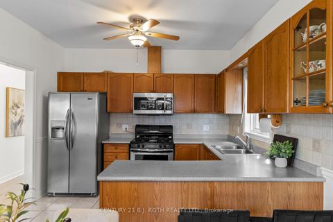 Photo 13 at 14 Prince George Crescent, Shore, Barrie