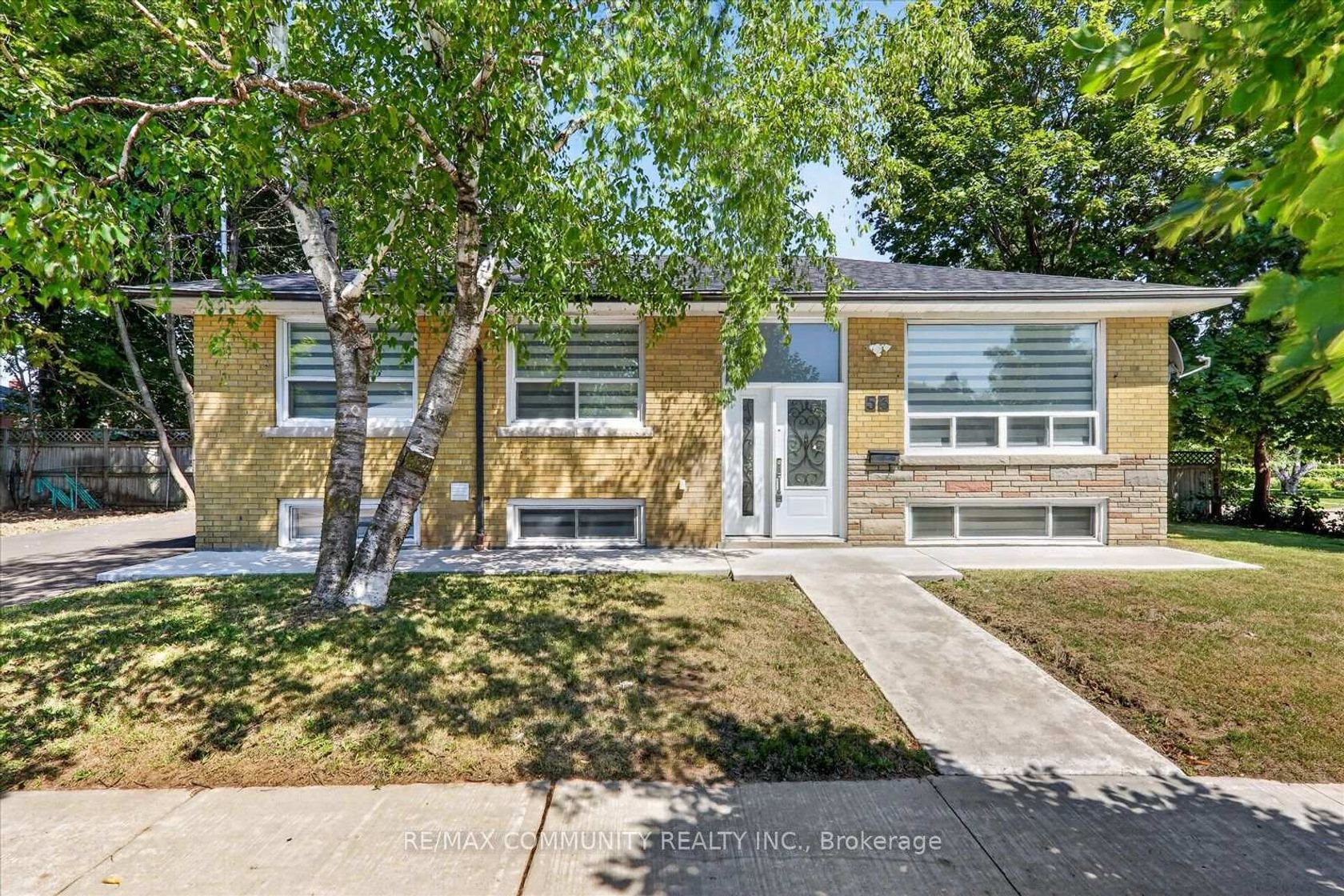 53 Milford Haven Drive N, Morningside, Toronto 