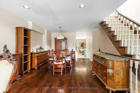 Photo 3 at 33 Torrens Avenue, Broadview North, Toronto