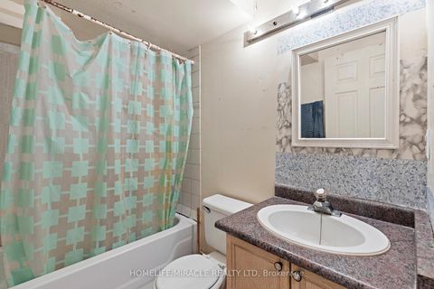 Photo 22 at 33 Torrens Avenue, Broadview North, Toronto
