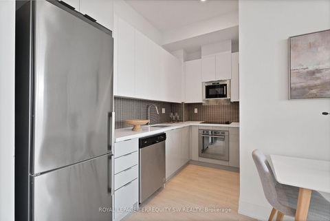 Photo 3 at 515 - 2916 Highway 7, Concord, Vaughan