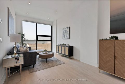 Photo 6 at 515 - 2916 Highway 7, Concord, Vaughan