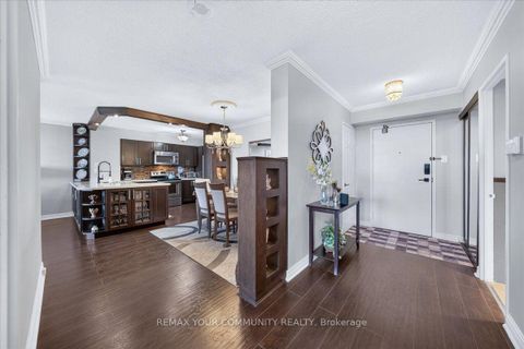 Photo 8 at 907 - 8501 Bayview Avenue, Doncrest, Richmond Hill