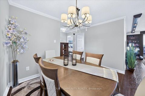 Photo 10 at 907 - 8501 Bayview Avenue, Doncrest, Richmond Hill