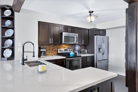 Photo 13 at 907 - 8501 Bayview Avenue, Doncrest, Richmond Hill