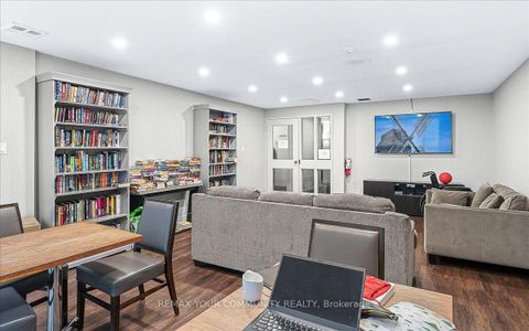 Photo 41 at 907 - 8501 Bayview Avenue, Doncrest, Richmond Hill