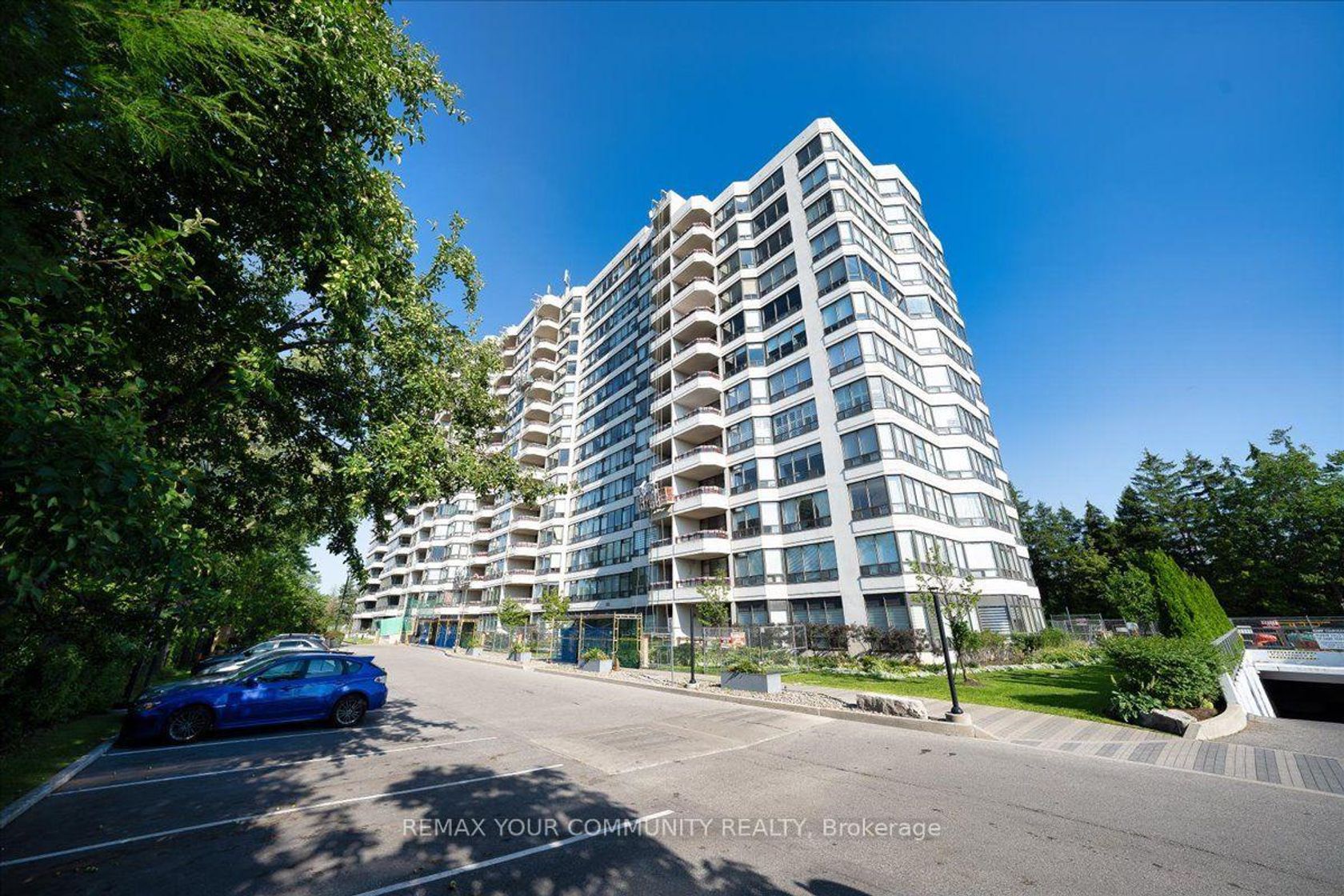 907 - 8501 Bayview Avenue, Doncrest, Richmond Hill photo number 2