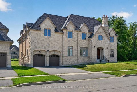 Photo 2 at 58 Wigston Place, Uplands, Vaughan