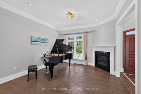 Photo 11 at 58 Wigston Place, Uplands, Vaughan