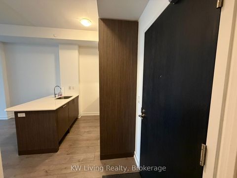 Photo 3 at 509 - 297 College Street, Chinatown, Toronto