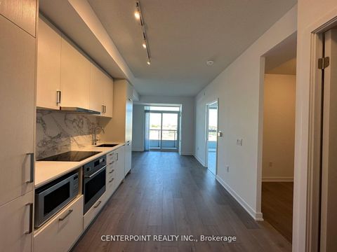 Photo 2 at 615 - 60 Honeycrisp Crescent, Vaughan Corporate Centre, Vaughan