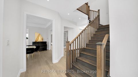 Photo 6 at 89 Rosshaven Crescent, Vellore Village, Vaughan