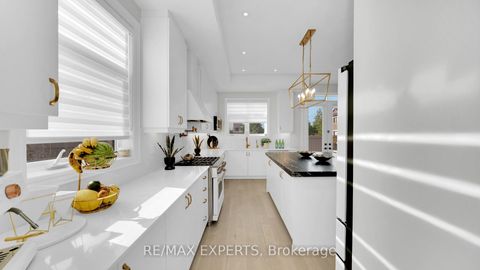 Photo 8 at 89 Rosshaven Crescent, Vellore Village, Vaughan