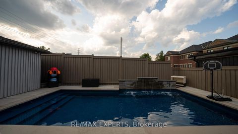 Photo 41 at 89 Rosshaven Crescent, Vellore Village, Vaughan