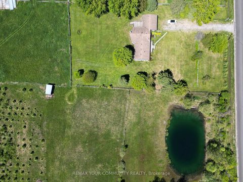 Photo 4 at 24730 Valley View Drive, Baldwin, Georgina