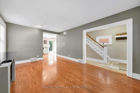 Photo 9 at 79 Blake Street, North Shore, Barrie