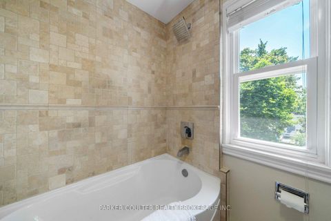 Photo 15 at 79 Blake Street, North Shore, Barrie