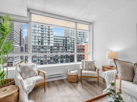 Photo 7 at 728 - 333 Adelaide Street E, Moss Park, Toronto