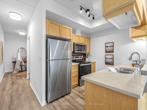 Photo 17 at 728 - 333 Adelaide Street E, Moss Park, Toronto