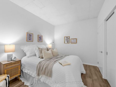 Photo 24 at 728 - 333 Adelaide Street E, Moss Park, Toronto