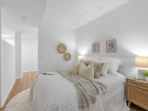 Photo 26 at 728 - 333 Adelaide Street E, Moss Park, Toronto
