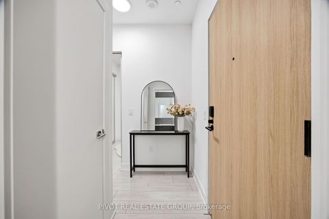 Photo 3 at 518 - 15 Mercer Street, Waterfront Communities C1, Toronto