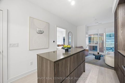 Photo 9 at 518 - 15 Mercer Street, Waterfront Communities C1, Toronto