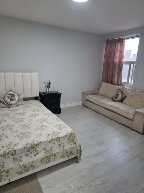 Photo 18 at 415 - 5 Massey Square, Crescent Town, Toronto