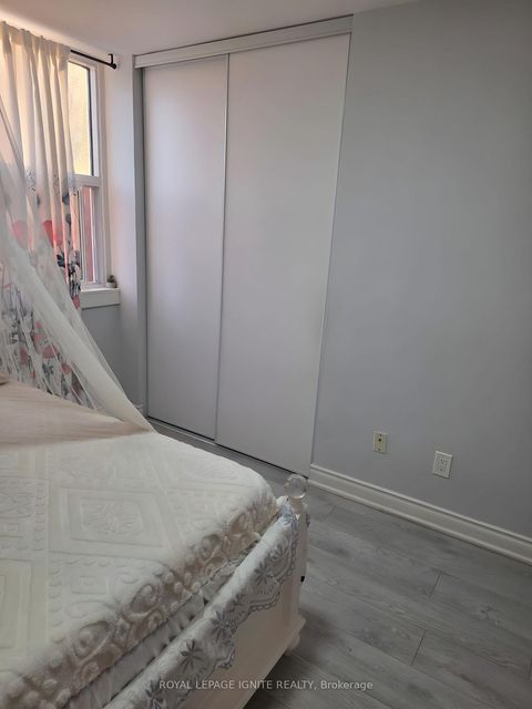 Photo 24 at 415 - 5 Massey Square, Crescent Town, Toronto