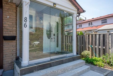 Photo 2 at 86 Tambrook Drive, L'Amoreaux, Toronto