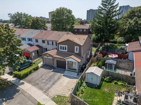 Photo 3 at 86 Tambrook Drive, L'Amoreaux, Toronto