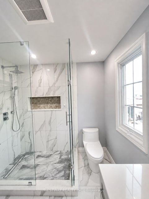 Photo 24 at 86 Tambrook Drive, L'Amoreaux, Toronto