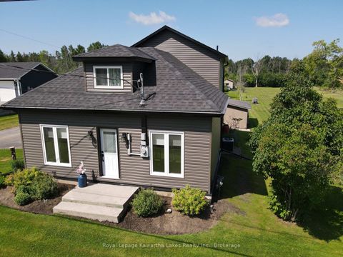 Photo 3 at 31410 Lake Ridge Road, Pefferlaw, Georgina