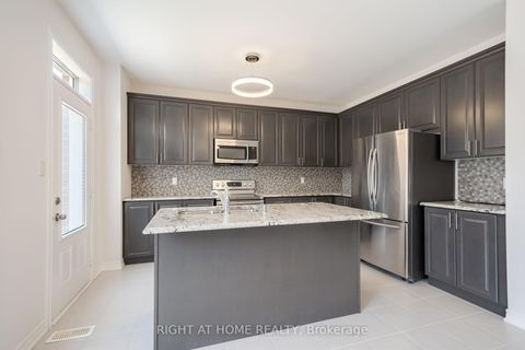Photo 7 at 972 Green Street, Lefroy, Innisfil