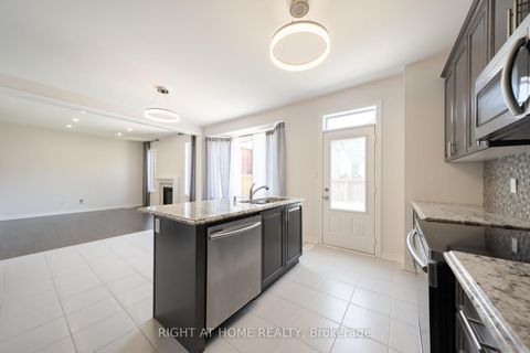 Photo 8 at 972 Green Street, Lefroy, Innisfil
