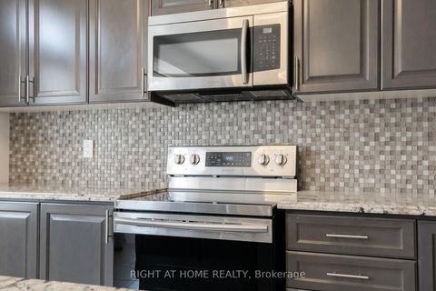 Photo 9 at 972 Green Street, Lefroy, Innisfil