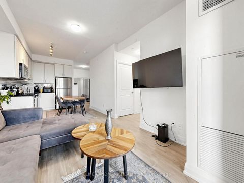 Photo 6 at 2212 - 3700 Highway 7 Road, Vaughan Corporate Centre, Vaughan
