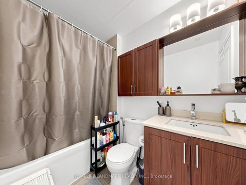 Photo 19 at 2212 - 3700 Highway 7 Road, Vaughan Corporate Centre, Vaughan