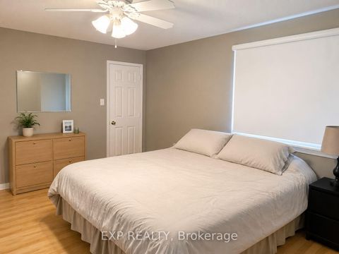 Photo 8 at 157 Livingstone Street W, Sunnidale, Barrie
