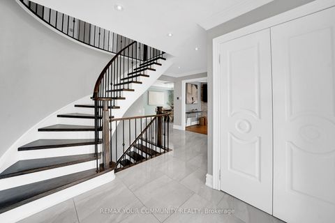Photo 5 at 68 Autumn Way, Aurora Heights, Aurora