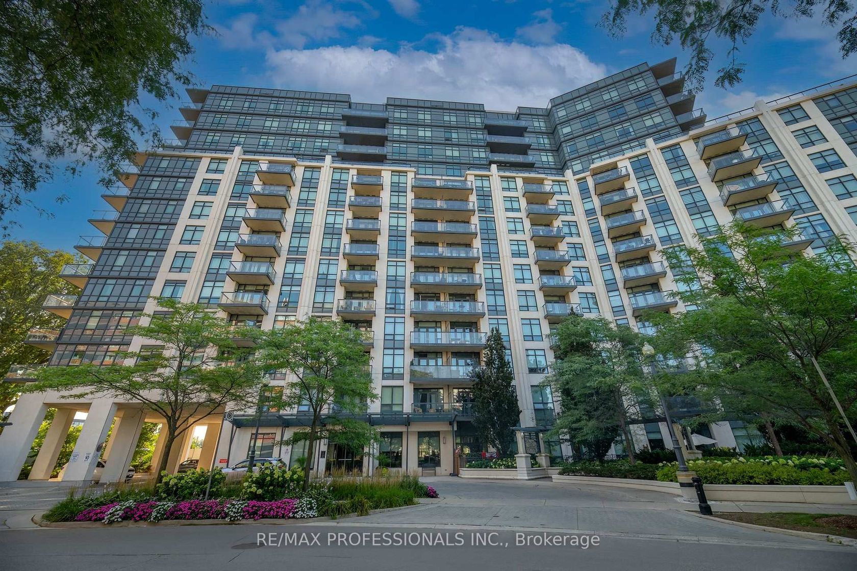 312 - 1135 Royal York Road, Humber Valley, Toronto photo 3