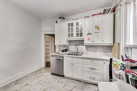 Photo 7 at 328 High Park Avenue, Junction Area, Toronto