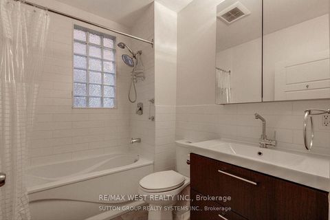 Photo 9 at 328 High Park Avenue, Junction Area, Toronto