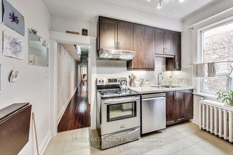 Photo 12 at 328 High Park Avenue, Junction Area, Toronto