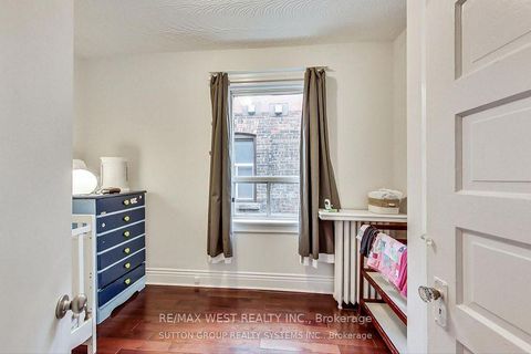 Photo 13 at 328 High Park Avenue, Junction Area, Toronto