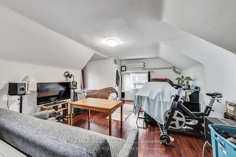Photo 14 at 328 High Park Avenue, Junction Area, Toronto