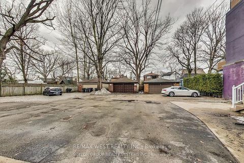 Photo 19 at 328 High Park Avenue, Junction Area, Toronto